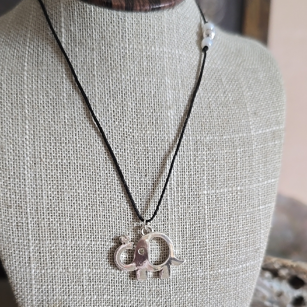 Elephant Pendant Silver Color Necklace